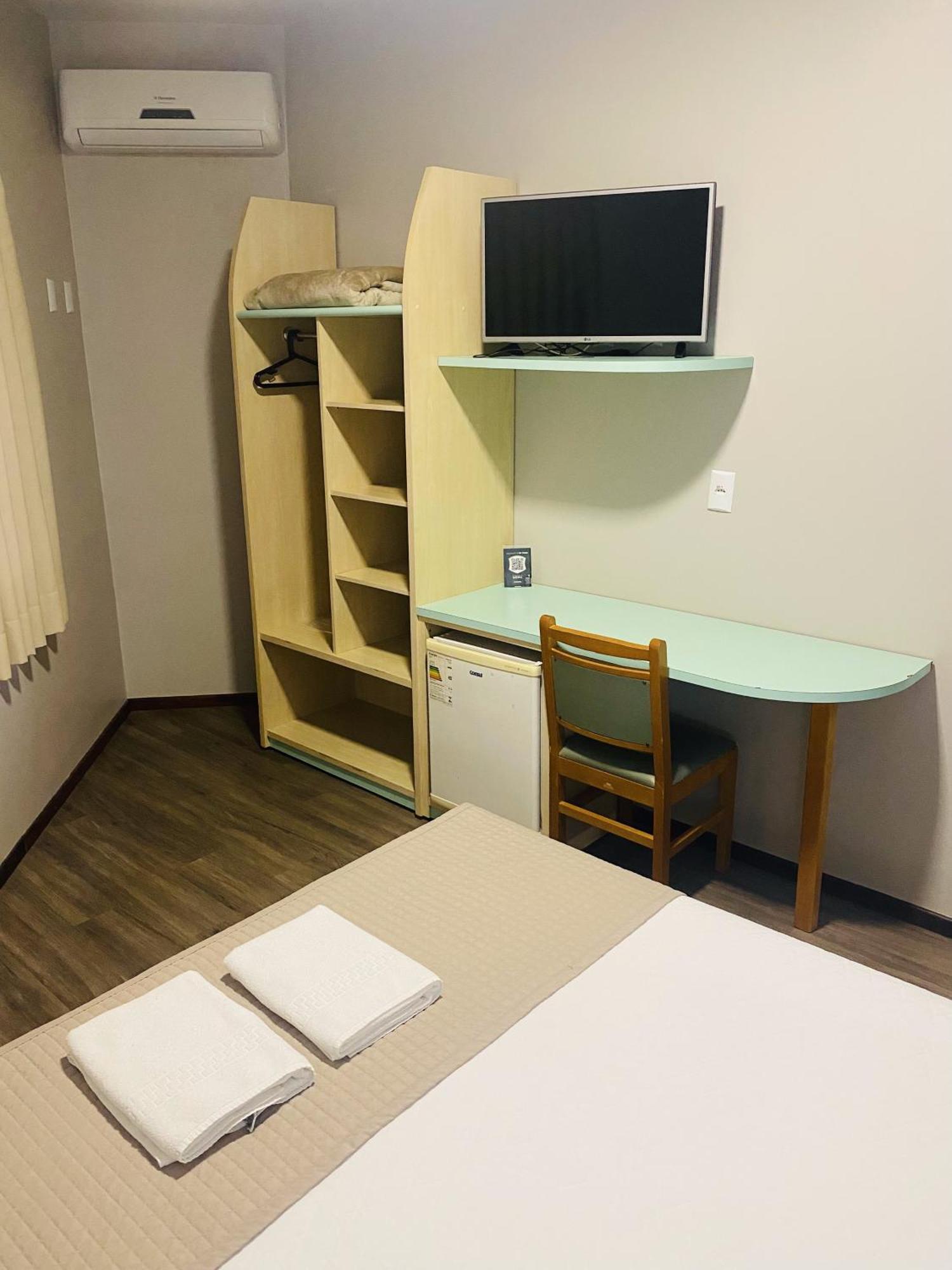 Real Nob Hotel Orleans Ngoại thất bức ảnh