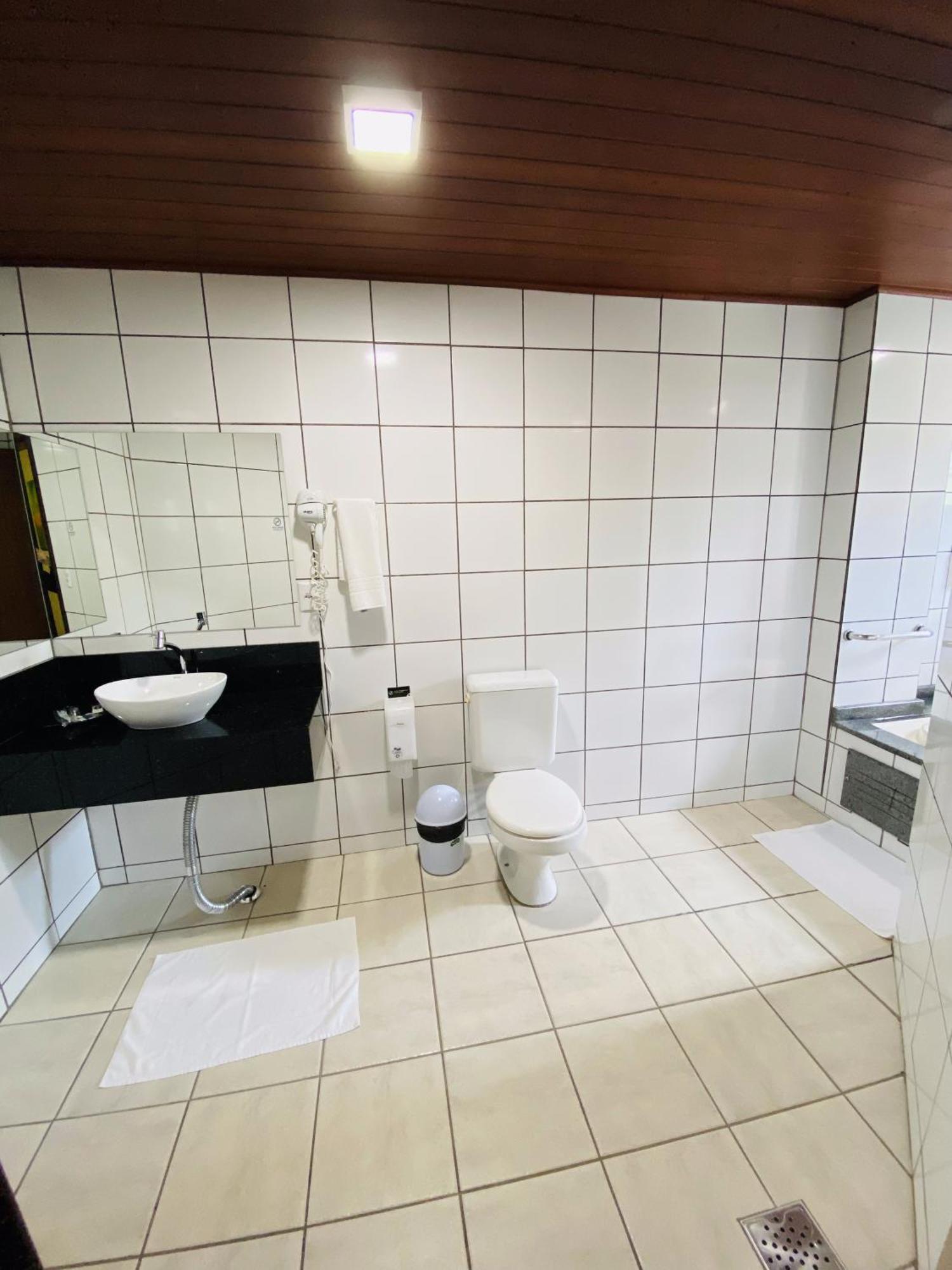 Real Nob Hotel Orleans Ngoại thất bức ảnh