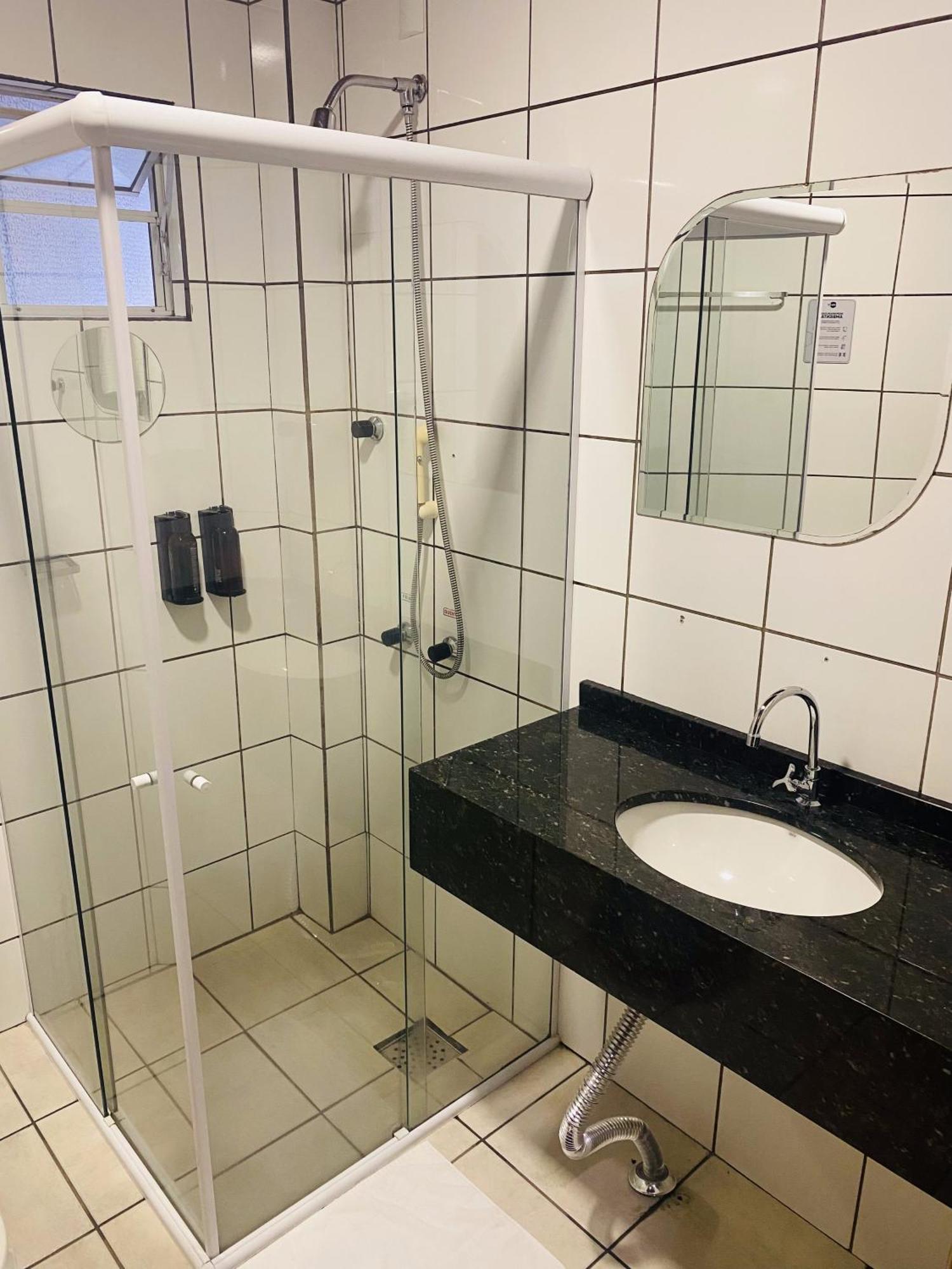 Real Nob Hotel Orleans Ngoại thất bức ảnh