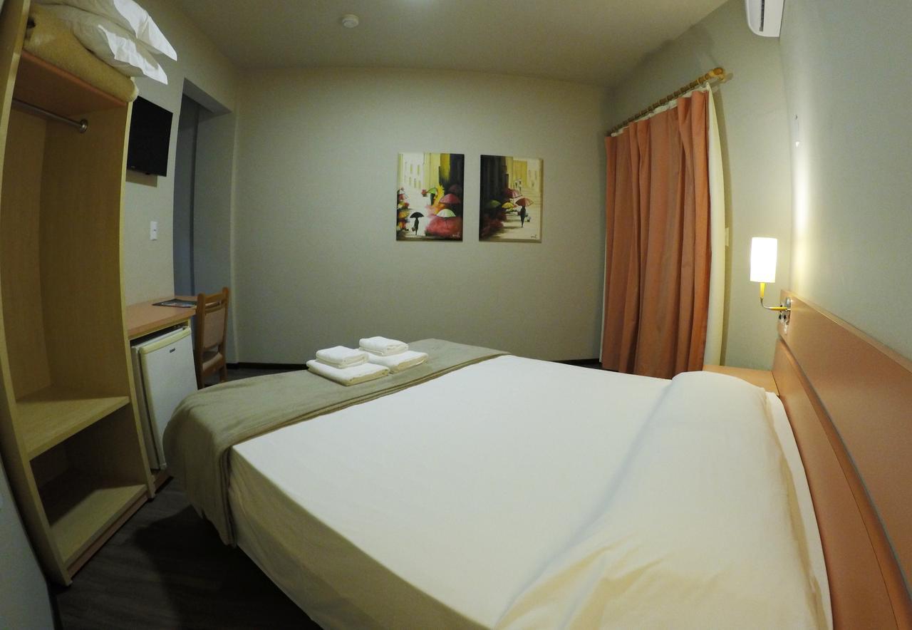 Real Nob Hotel Orleans Ngoại thất bức ảnh