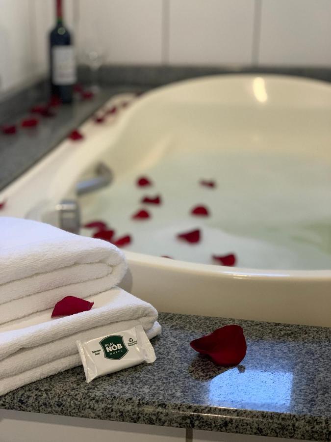 Real Nob Hotel Orleans Ngoại thất bức ảnh